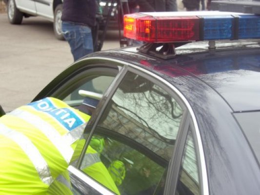 A furat un telefon mobil de pe plajă